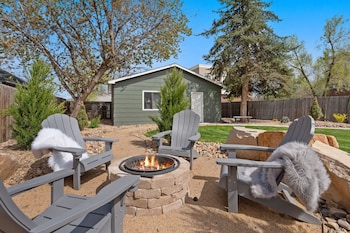 Hot Tub Hideout Old Towns Best Group Stay