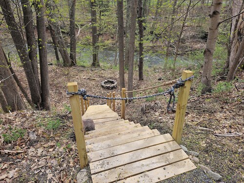 Charming cabin with WiFi and AC in scenic Shandaken