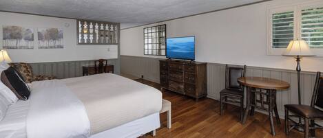 Standard Room, Non Smoking | Free WiFi, bed sheets