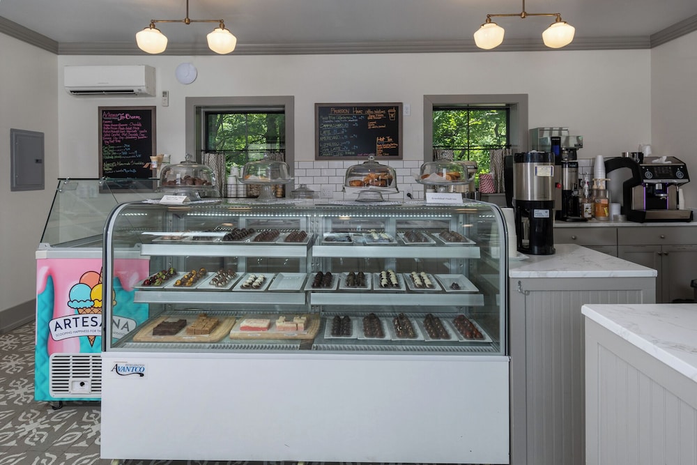 Switzerland Inn by null