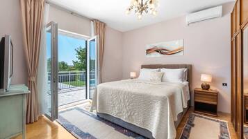 House | 2 bedrooms, iron/ironing board