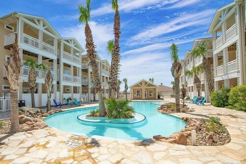 Poolside Canalside Standalone 3BR 3.5BA @The Breezeways across from Balli Beach