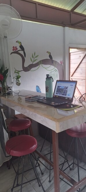 Family Apartment, Patio, Garden View | Living area - Boca Tapada Inn (Pital)