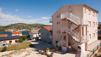 Apartment | Exterior