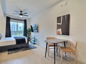 1 bedroom, desk, iron/ironing board, free WiFi