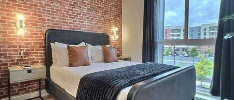 Desk, iron/ironing board, free WiFi, bed sheets