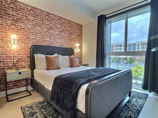 Desk, iron/ironing board, free WiFi, bed sheets