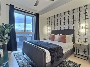 مكتب ومكواة/لوح كي وواي فاي مجانًا وملاءات أسرّة