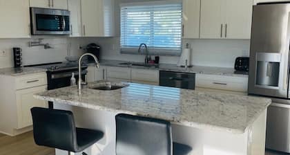 SW Gulf Access - Pool Retreat and Boaters Dream