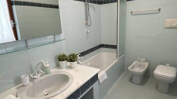 Doccia, bidet