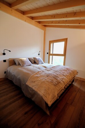 4 bedrooms, iron/ironing board, WiFi, bed sheets - Chalet Le Criou - Morillon, 12 pers, spa (Morillon)