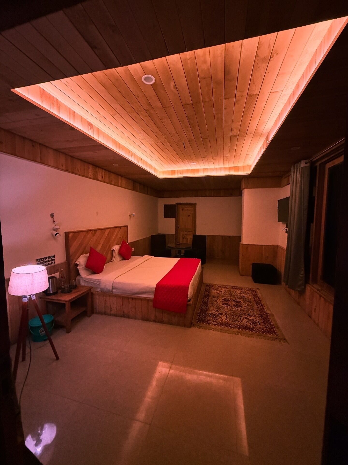 Tweepersoonskamer, uitzicht op bergen | Een laptopwerkplek, gratis wifi