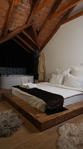Luxury Villa perfect for a weekend getaway in the Mountains of Mavrovo.