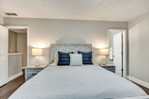 4 quartos, ferros/tábuas de passar roupa, Wi-Fi, roupa de cama