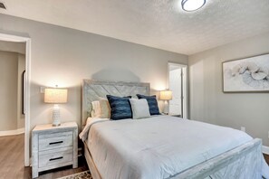 4 Schlafzimmer, Bügeleisen/Bügelbrett, WLAN, Bettwäsche