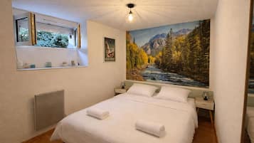 2 habitaciones, tabla de planchar con plancha, wifi y ropa de cama