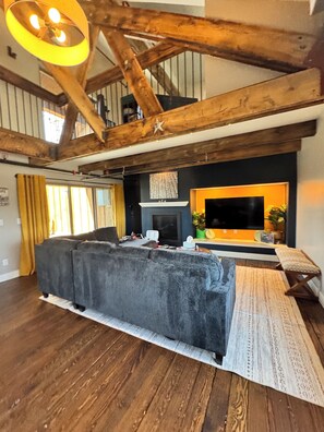 Smart TV, fireplace, video games, DVD player