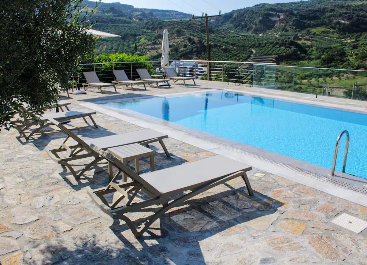 Seasonal outdoor pool, pool umbrellas