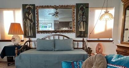 Stay@ Route 66 Great Divide Riders & Hikers R&R
