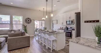 Serene Retreat by Zion | Hot Tub • Pool • Fire Pit