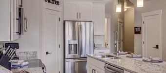 Serene Retreat by Zion | Hot Tub • Pool • Fire Pit