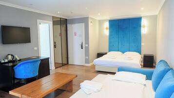 Een bureau, gratis wifi