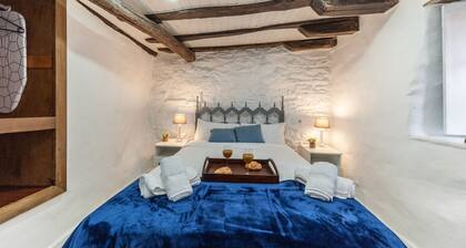 Charming Seaside Escape in Picturesque Cudillero