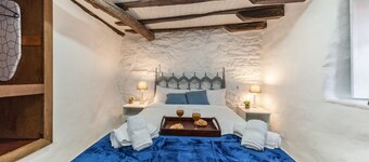 Charming Seaside Escape in Picturesque Cudillero