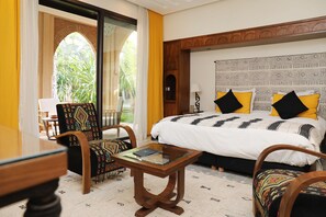 9 bedrooms, iron/ironing board, WiFi, bed sheets