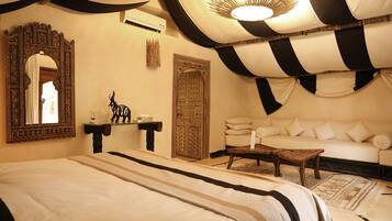 9 dormitorios, tabla de planchar con plancha, wifi y ropa de cama