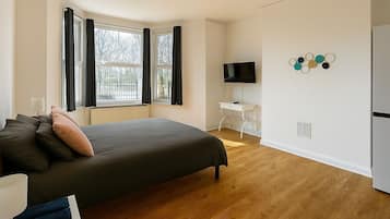 1 bedroom, iron/ironing board, WiFi, bed sheets