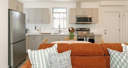 Cosy Apartment Downtown Barrie