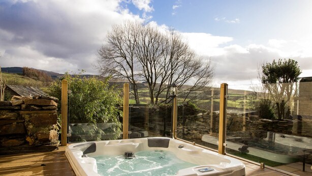 Cottage | Pool - Cottage With hot tub in Llan Ffestiniog, No Deposit (Blaenau Ffestiniog)