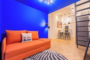 Smart TV - Le Quatrième Mur: Modernity in the heart of the city (Balneotherapy, Sauna...) (Saint-Quentin)