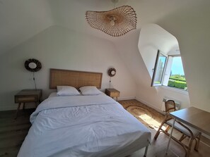 3 soverom, strykejern/-brett, reiseseng for barn og wi-fi