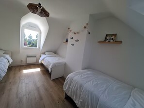3 bedrooms, iron/ironing board, travel cot, WiFi