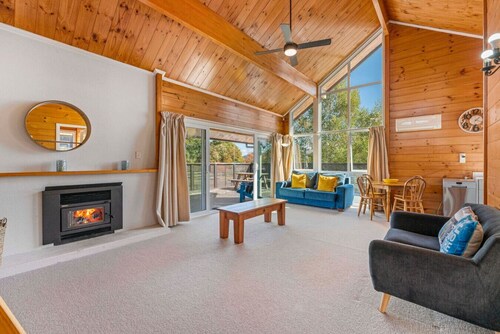 Little Lake House- Kinloch