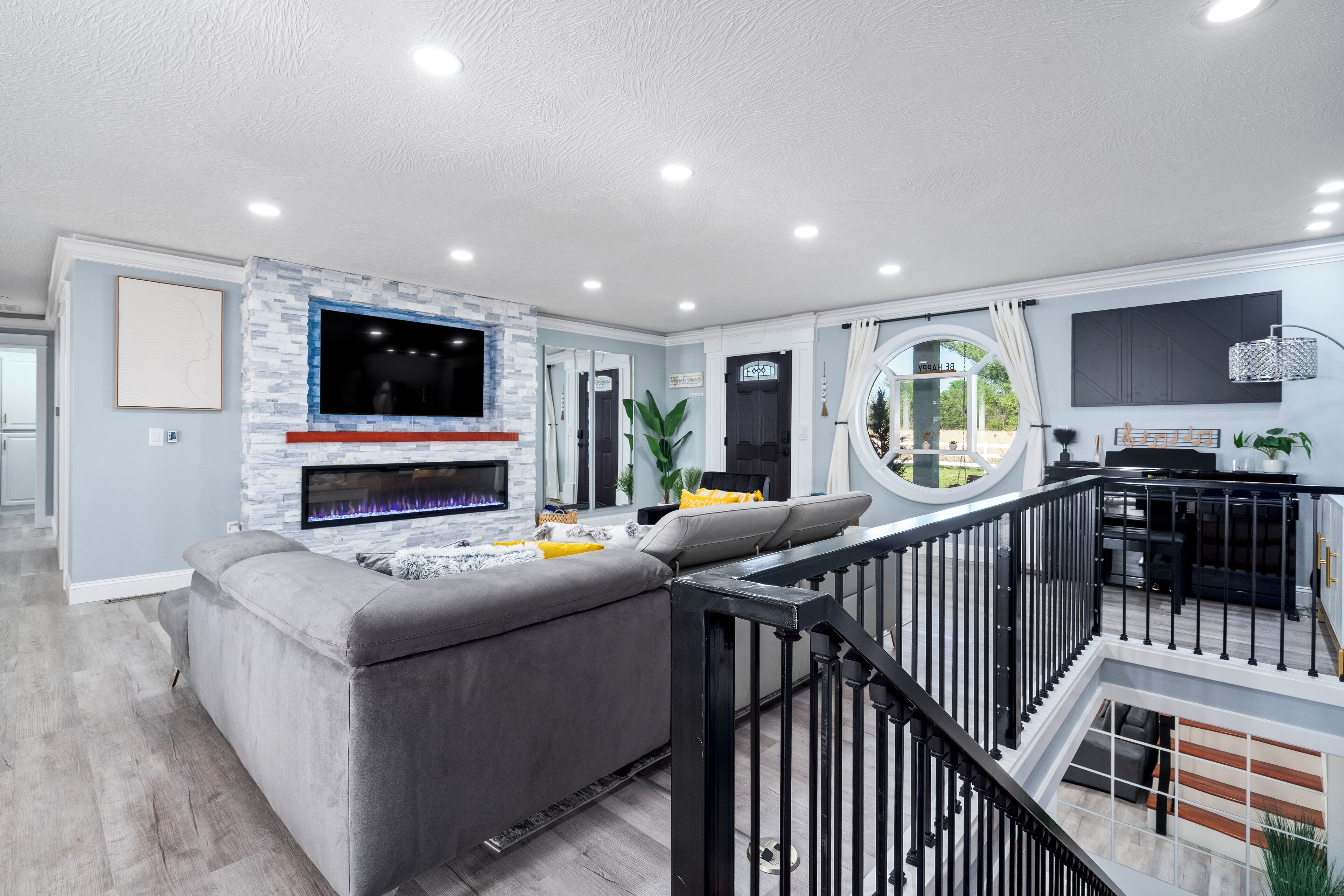 Smart TV, fireplace, foosball, table tennis