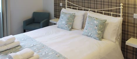 1 bedroom, WiFi (free), bed sheets