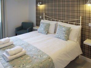 1 bedroom, WiFi (free), bed sheets - 1 bedroom accommodation in Keswick (Keswick)