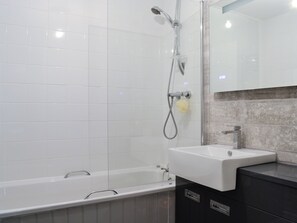 Towels - 1 bedroom accommodation in Keswick (Keswick)
