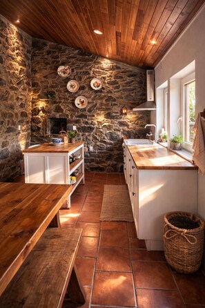 雪櫃、微波爐、焗爐、爐具