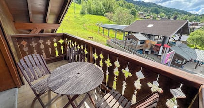 Cozy Ski loft next to Morillon Gondola easy access to ski & hiking. Sleeps up10.