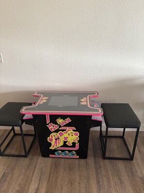 Games room - We’ve got the 411 at Topsider!!! (Osage Beach)