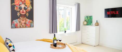 4 Schlafzimmer, Bügeleisen/Bügelbrett, kostenloses WLAN, Bettwäsche