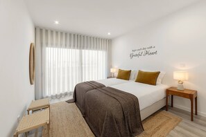 2 Schlafzimmer, Reisekinderbett, Internetzugang, Bettwäsche