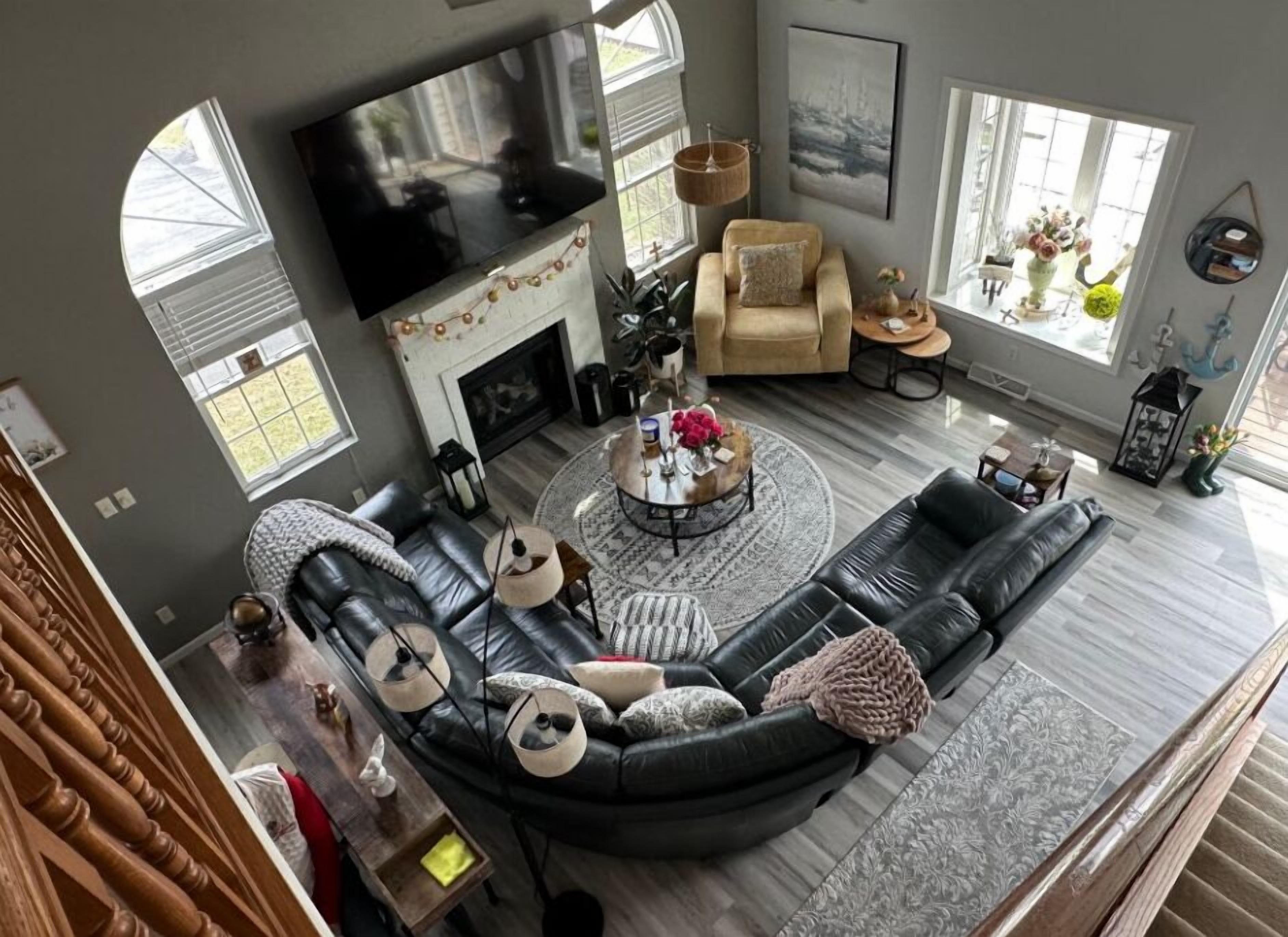 Télévision, cheminée