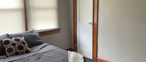 2 Schlafzimmer, Bügeleisen/Bügelbrett, WLAN, Bettwäsche