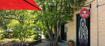 UNC Hideaway King Beds, Backyard & Bicycles
