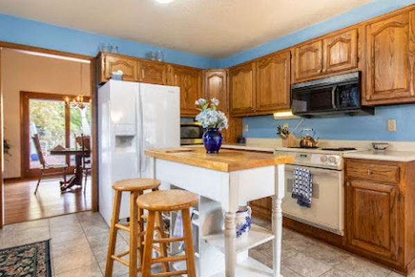 Microondas, horno, placa de cocina, lavavajillas